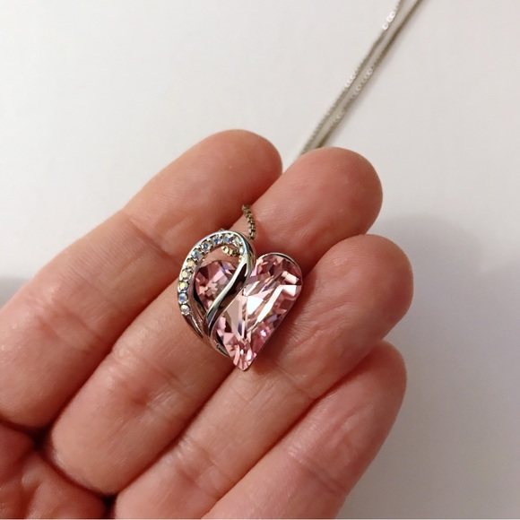 Leafael Infinity Love Heart Pendant Chain Necklace - Picture 8 of 12